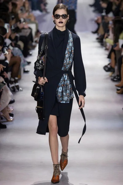 Look 20